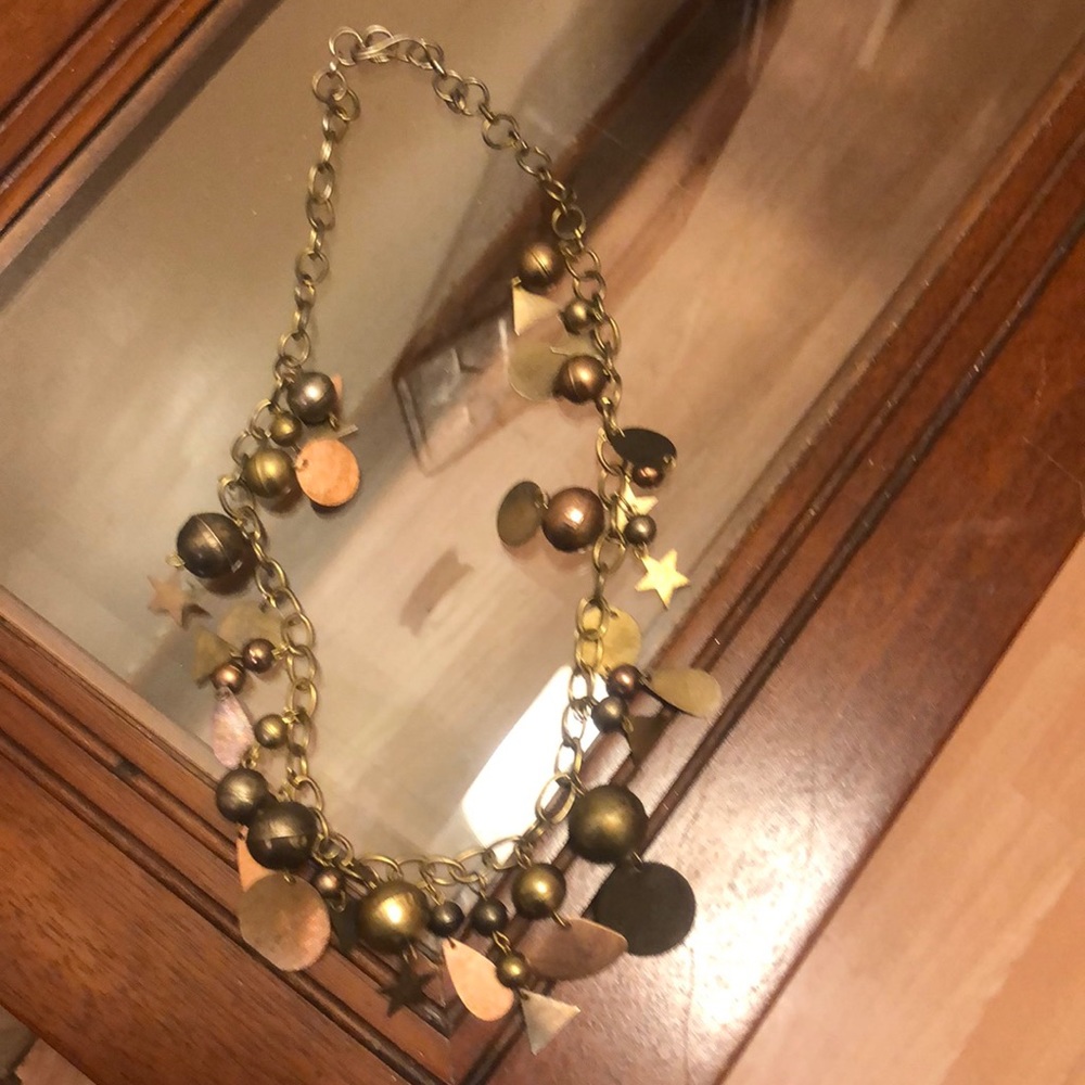 Women preowned Cooper looking necklace